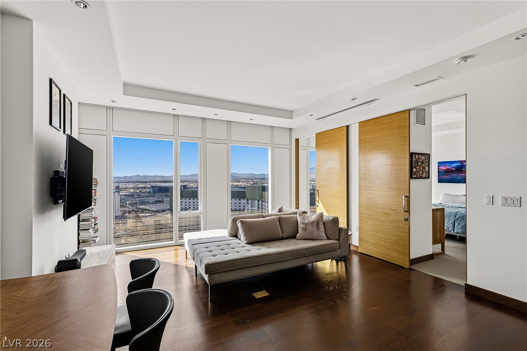 3750 Las Vegas Boulevard 3202 Las Vegas NV 89158