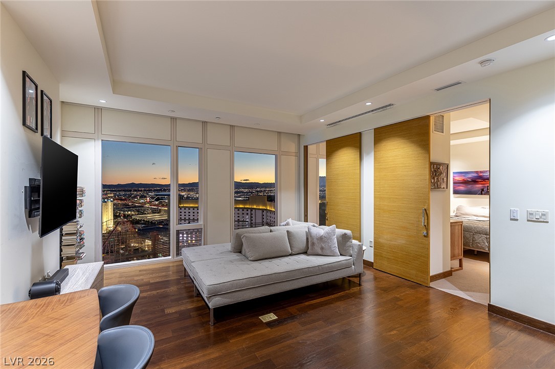 3750 Las Vegas Boulevard 3202 Las Vegas NV 89158