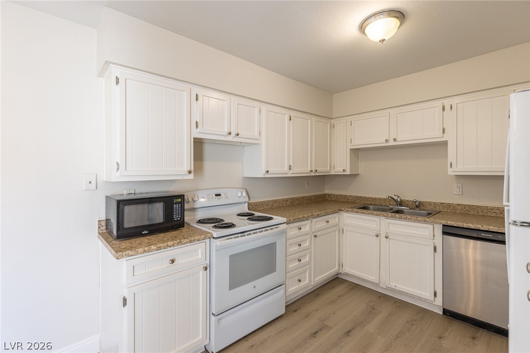 3151 Soaring Gulls Drive 2116 Las Vegas NV 89128