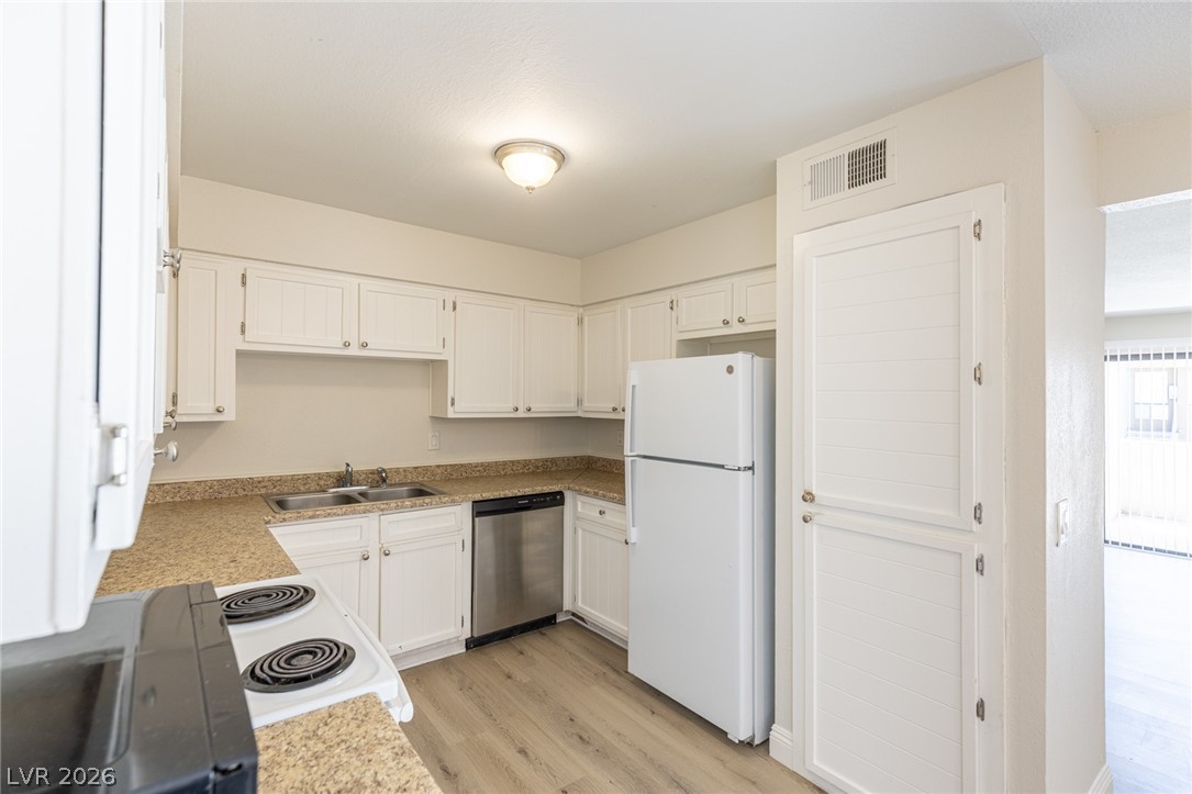 3151 Soaring Gulls Drive 2116 Las Vegas NV 89128