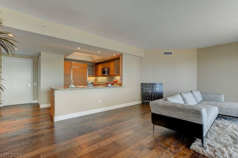 222 Karen Avenue 3805 Las Vegas NV 89109