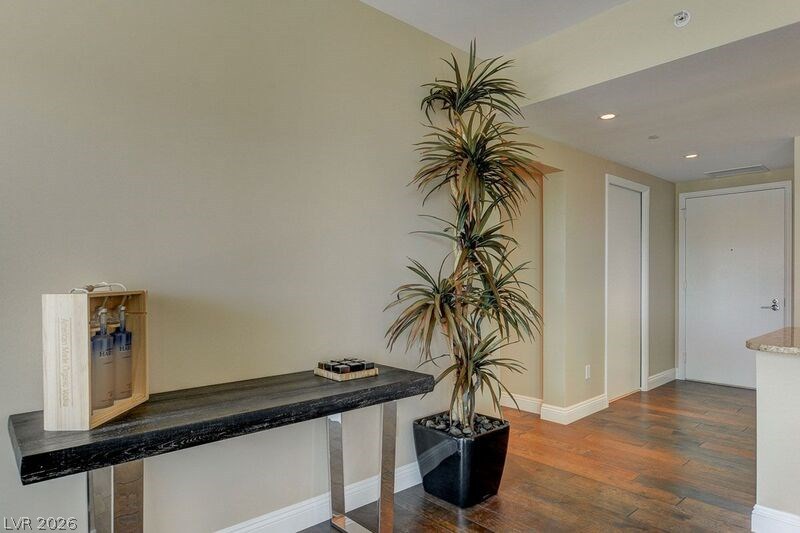 222 Karen Avenue 3805 Las Vegas NV 89109