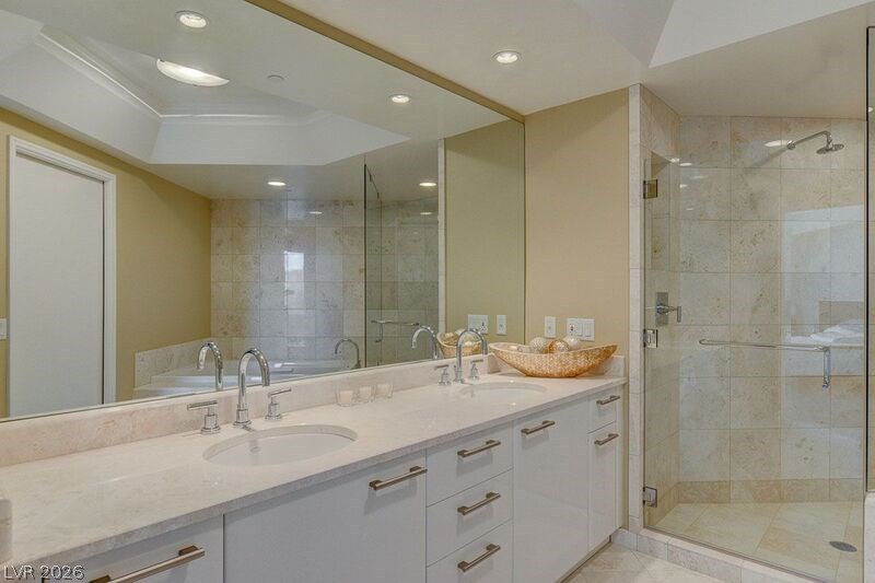 222 Karen Avenue 3805 Las Vegas NV 89109