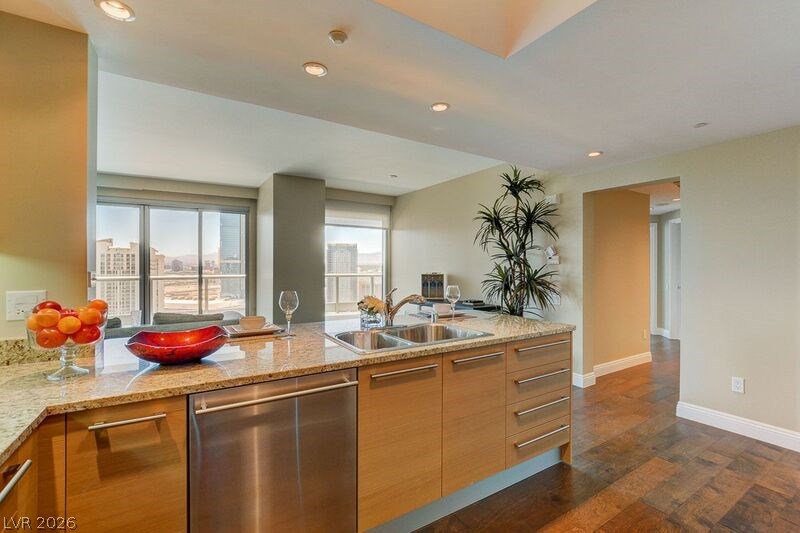 222 Karen Avenue 3805 Las Vegas NV 89109