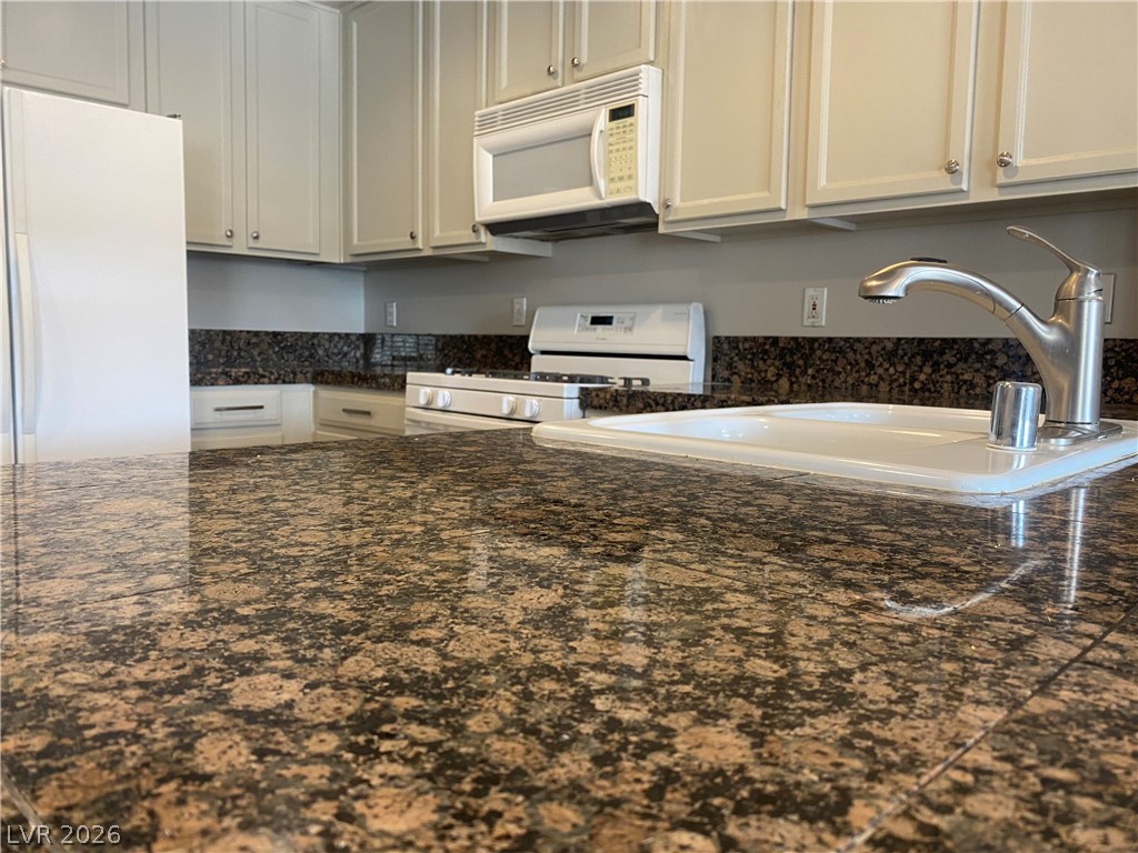 7255 Diamond Canyon Lane 102 Las Vegas NV 89149