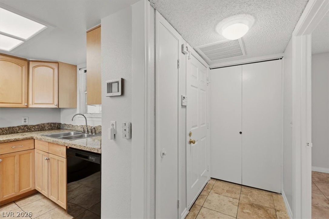 3823 South Maryland Parkway P1 Las Vegas NV 89119