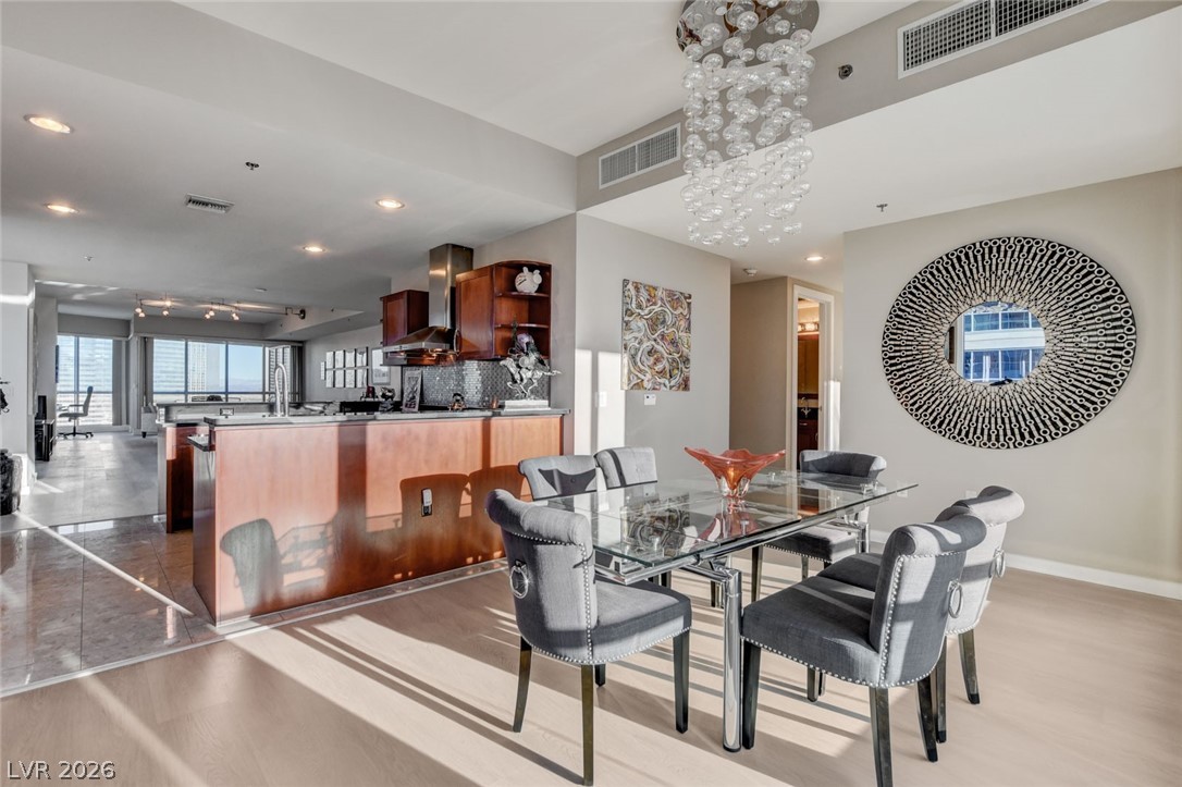 4575 Dean Martin Drive 2812 Las Vegas NV 89103