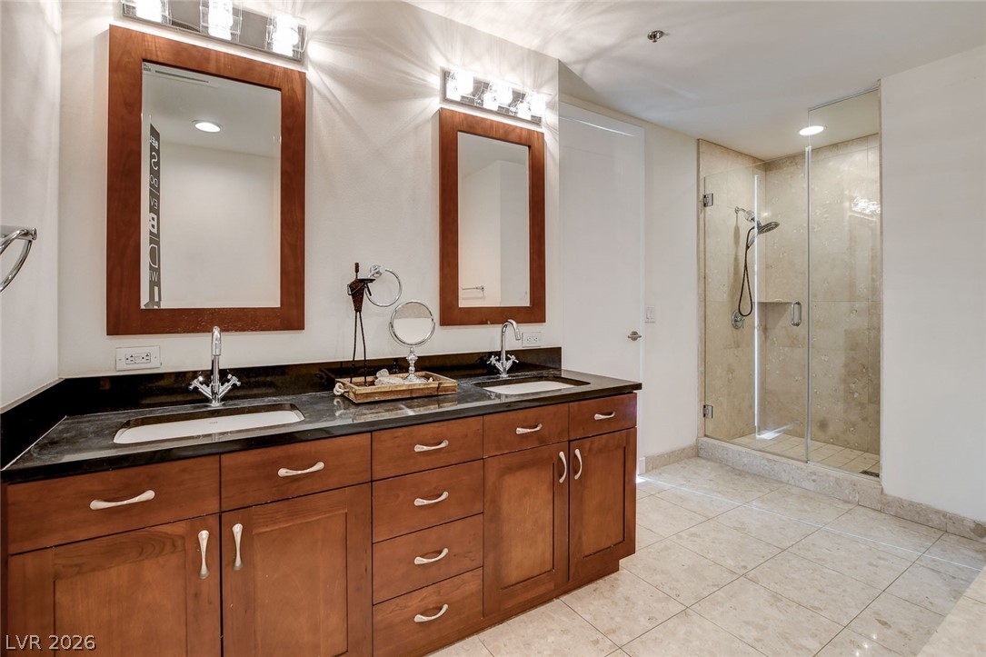 4575 Dean Martin Drive 2812 Las Vegas NV 89103