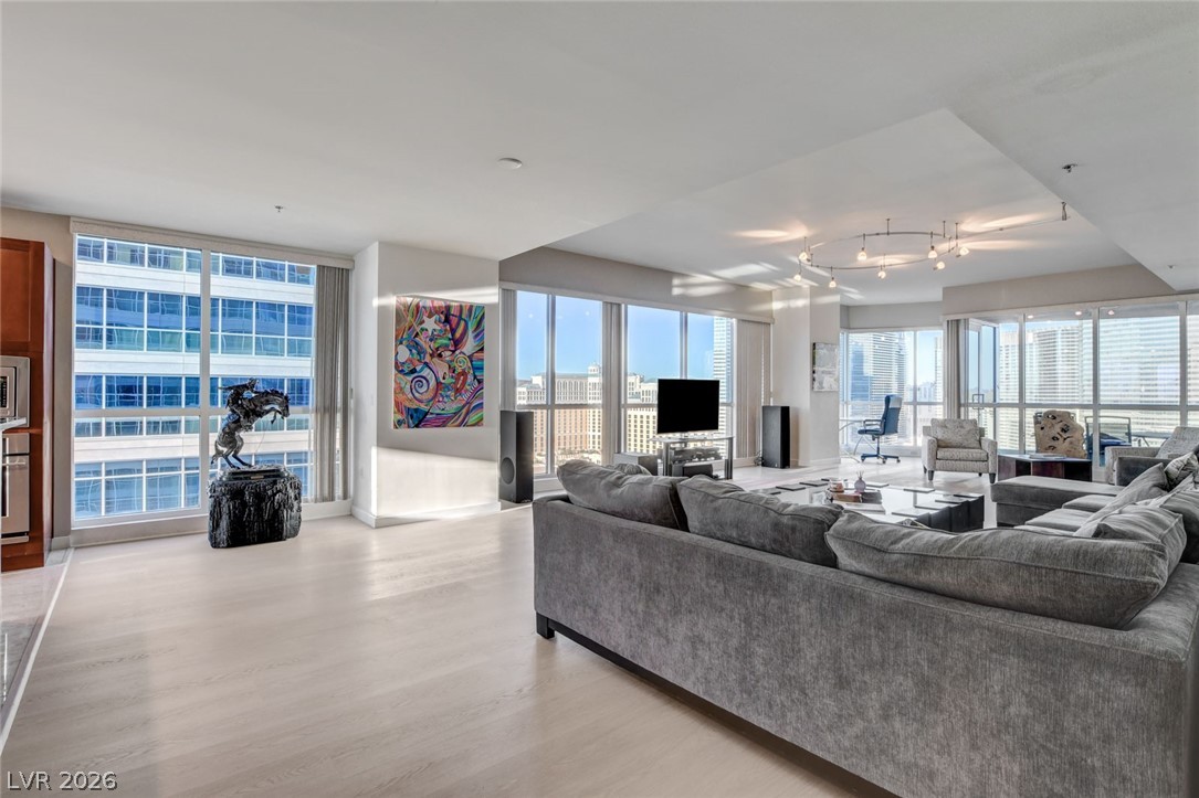 4575 Dean Martin Drive 2812 Las Vegas NV 89103