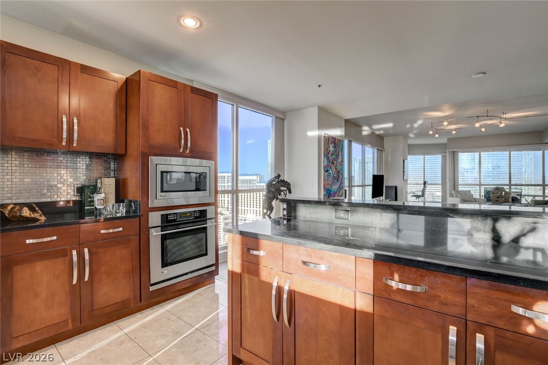 4575 Dean Martin Drive 2812 Las Vegas NV 89103