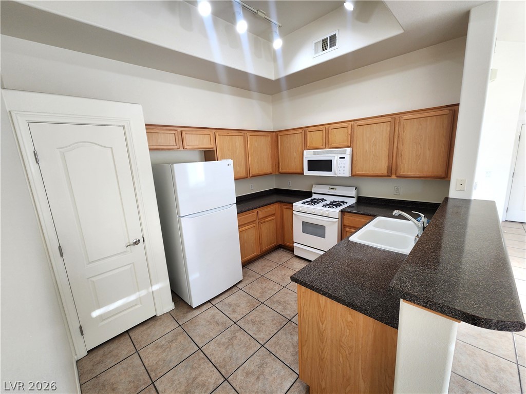 2305 West Horizon Ridge Parkway 2321 Henderson NV 89052