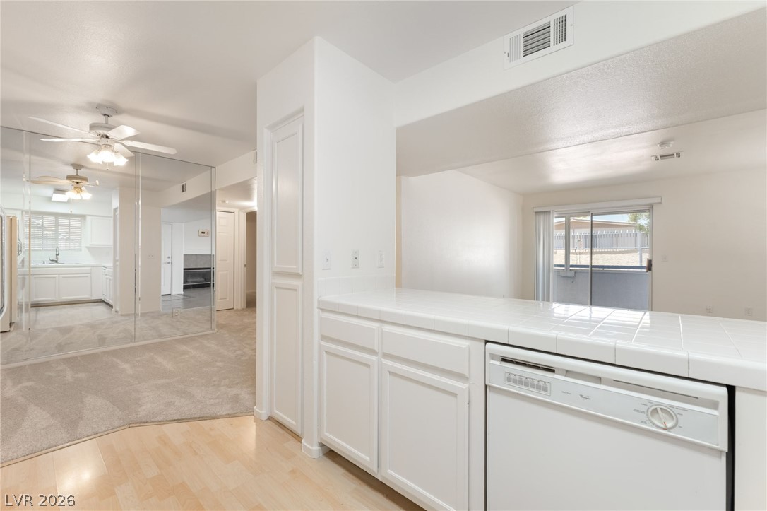 2725 South Nellis Boulevard 1086 Las Vegas NV 89121