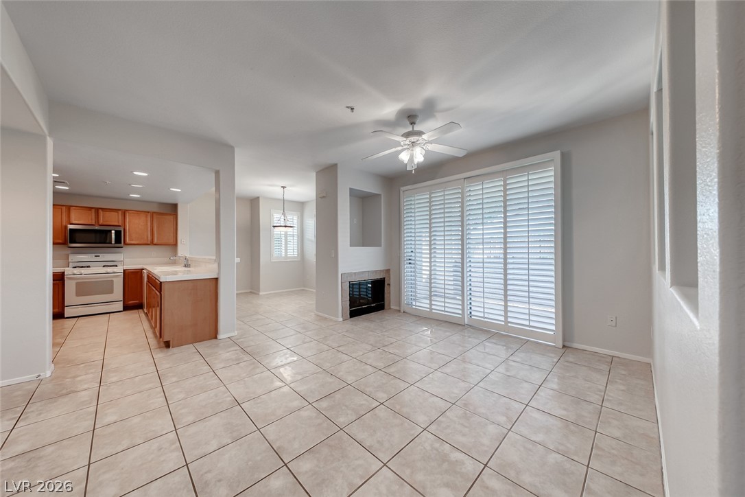 2325 Windmill Parkway 1512 Henderson NV 89074
