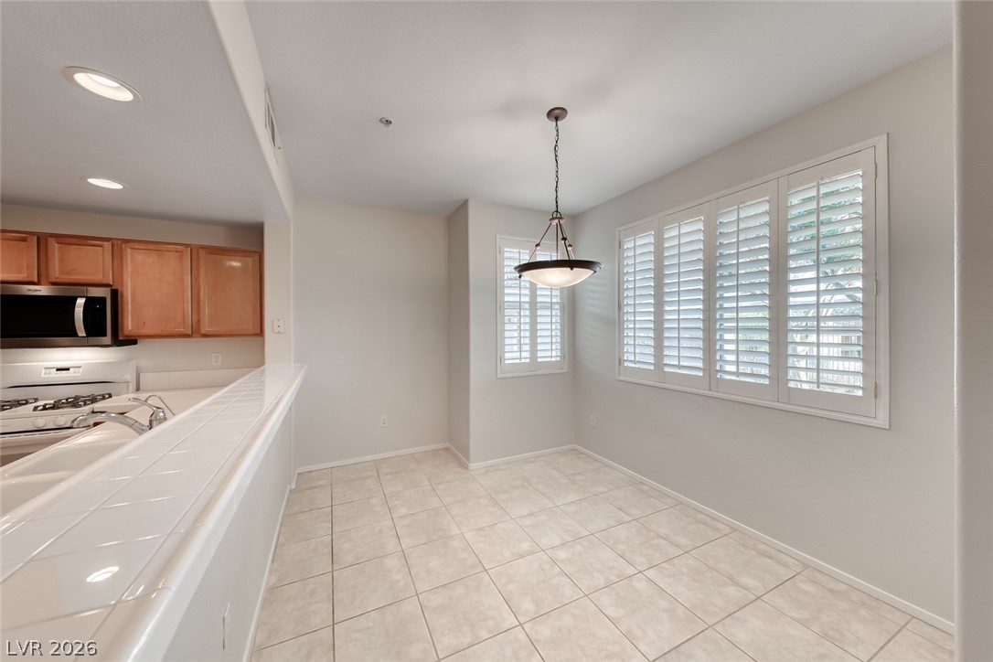 2325 Windmill Parkway 1512 Henderson NV 89074