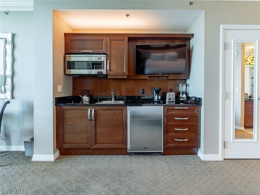 135 East Harmon Avenue 2104 Las Vegas NV 89109