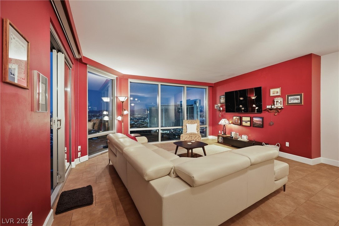 322 Karen Avenue 2402 Las Vegas NV 89109