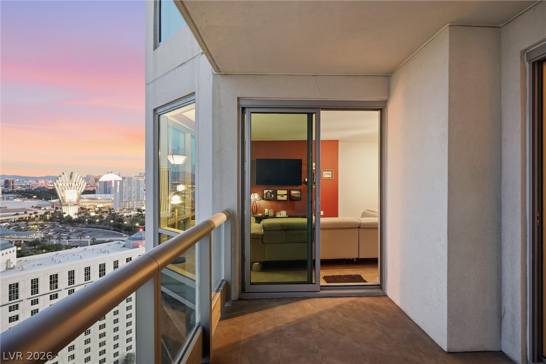 322 Karen Avenue 2402 Las Vegas NV 89109