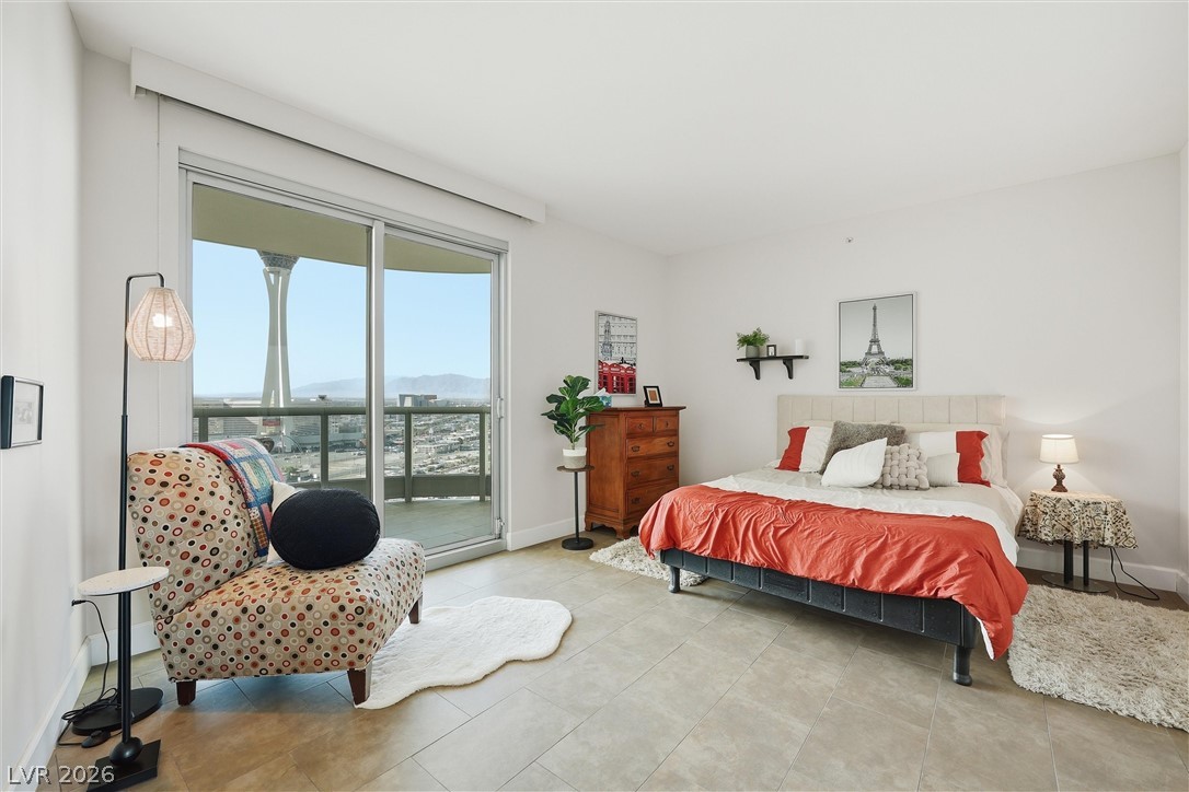 322 Karen Avenue 2402 Las Vegas NV 89109