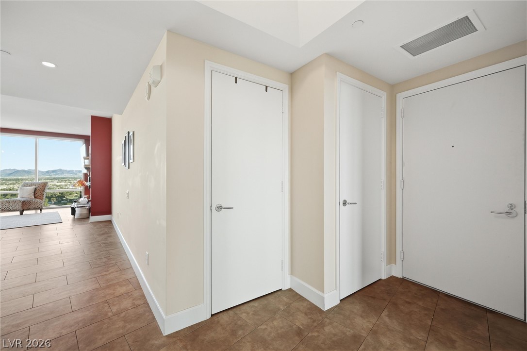322 Karen Avenue 2402 Las Vegas NV 89109
