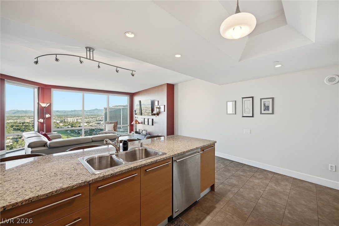 322 Karen Avenue 2402 Las Vegas NV 89109