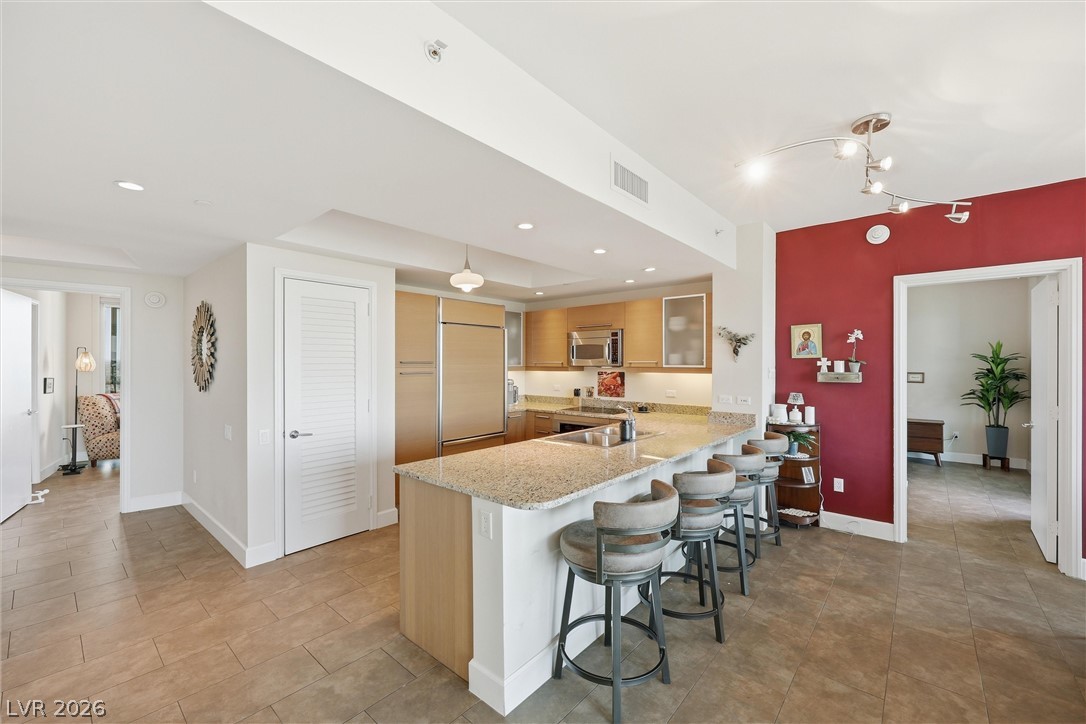 322 Karen Avenue 2402 Las Vegas NV 89109