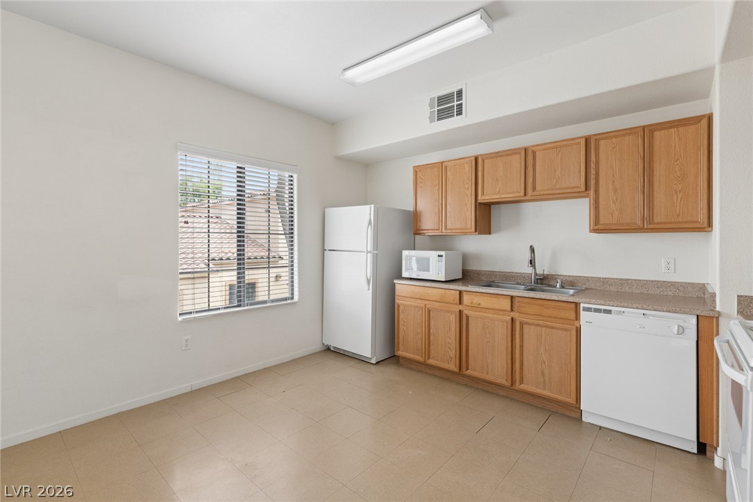2171 Hussium Hills Street 204 Las Vegas NV 89108