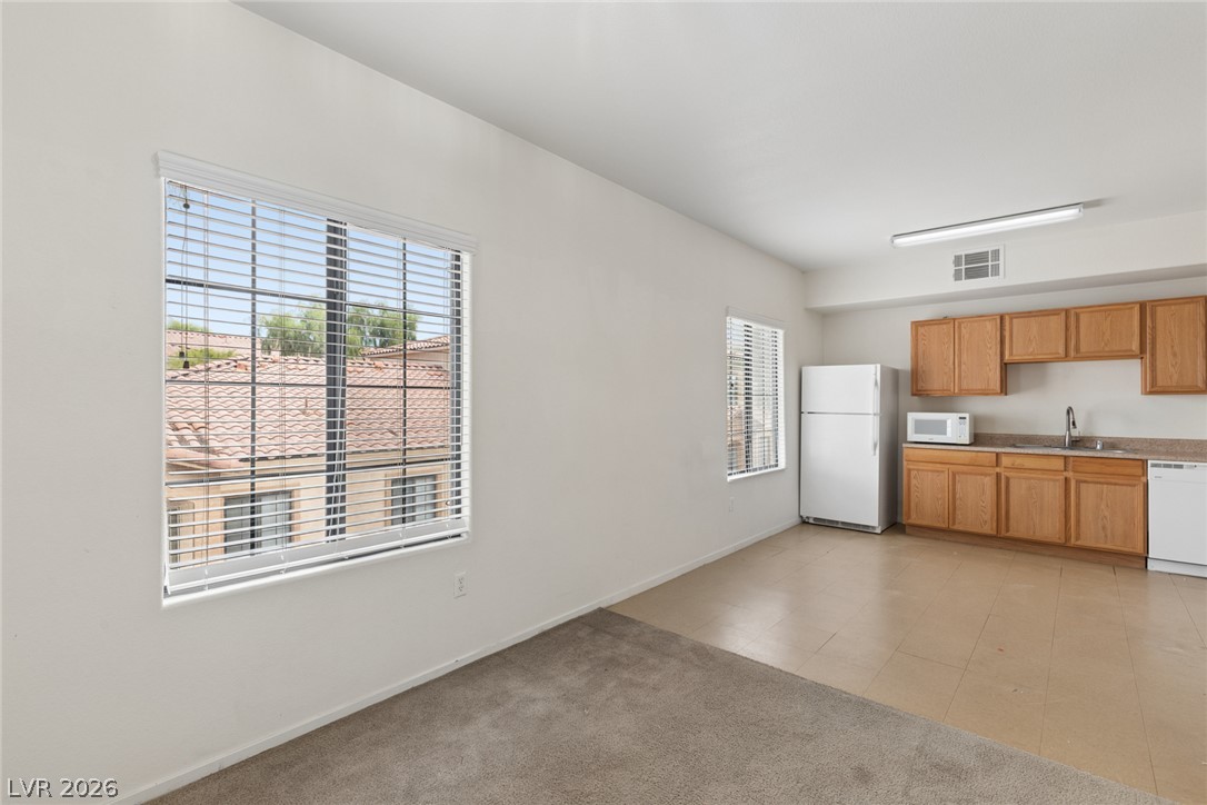 2171 Hussium Hills Street 204 Las Vegas NV 89108