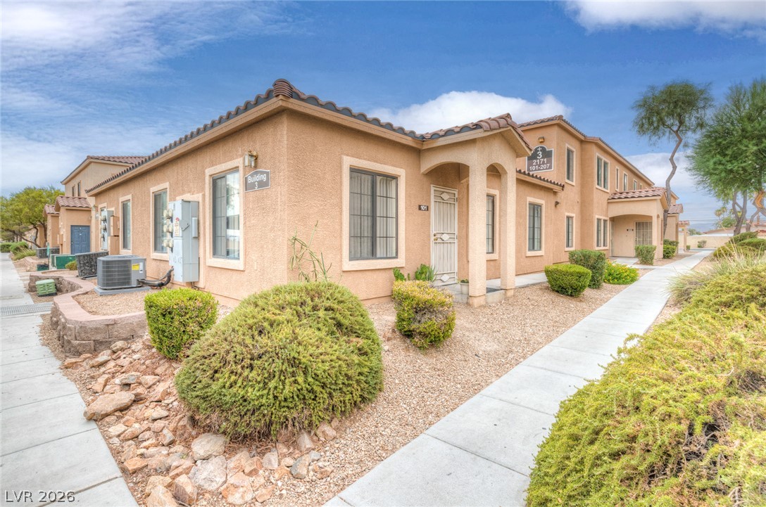 2171 Hussium Hills Street 204 Las Vegas NV 89108