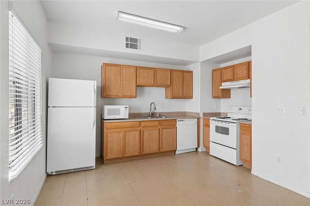 2171 Hussium Hills Street 204 Las Vegas NV 89108