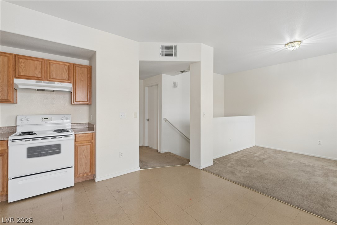 2171 Hussium Hills Street 204 Las Vegas NV 89108
