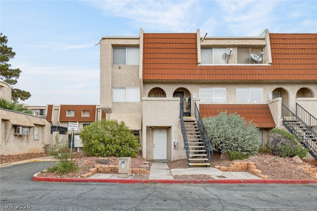 3591 Arville Street 301b Las Vegas NV 89103