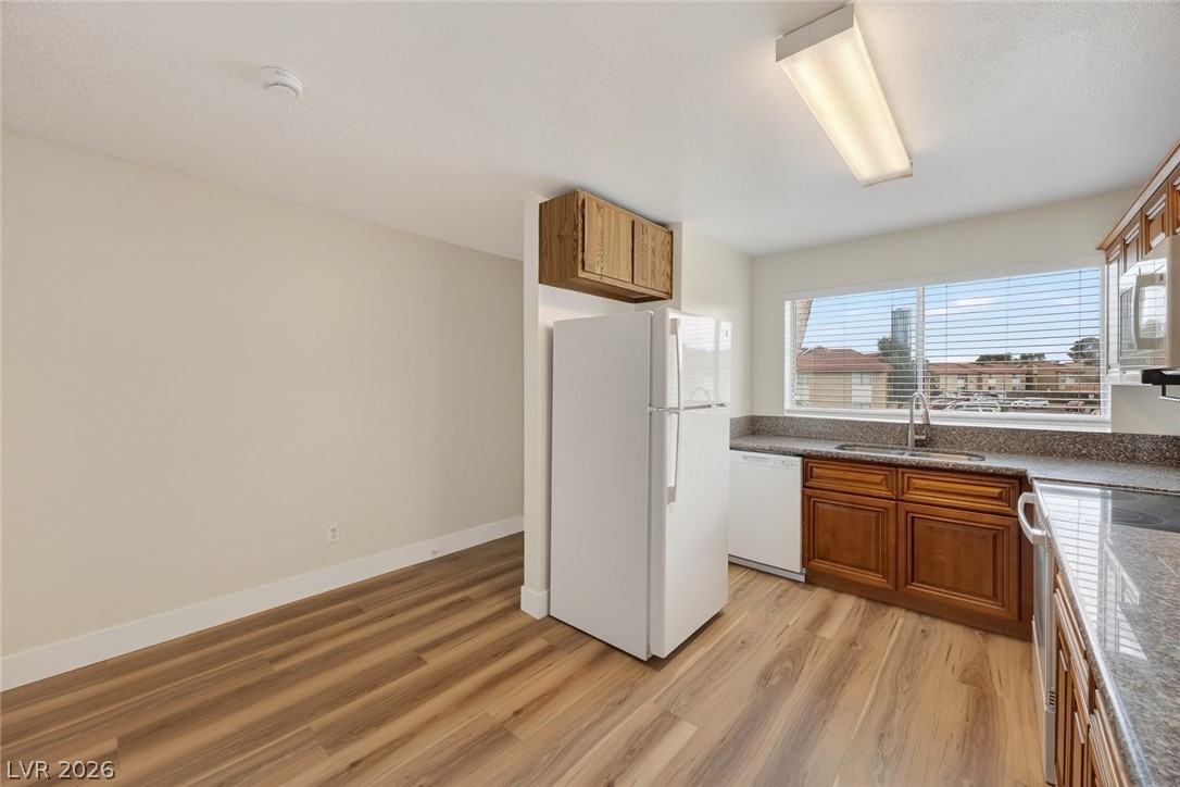 3591 Arville Street 301b Las Vegas NV 89103