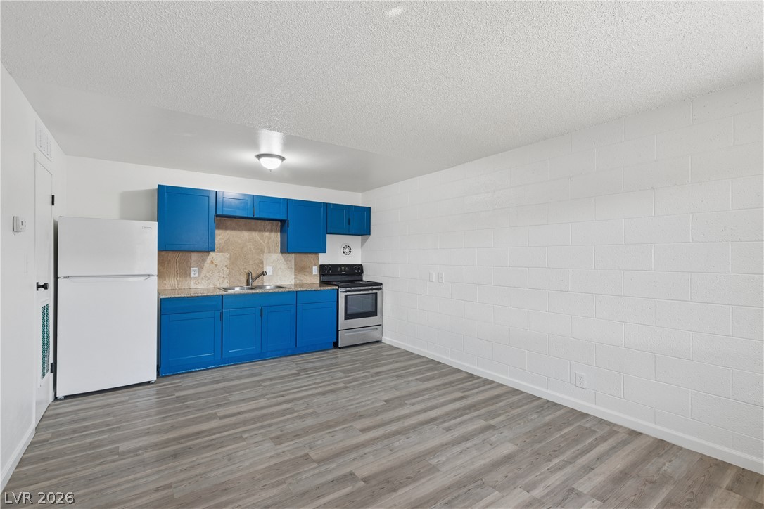 3726 Hazelwood Street 15 Las Vegas NV 89119
