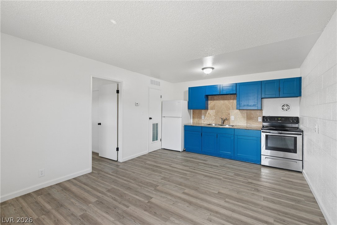 3726 Hazelwood Street 15 Las Vegas NV 89119