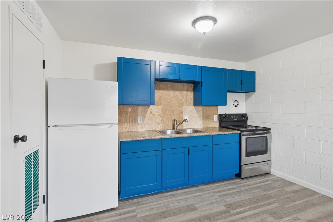 3726 Hazelwood Street 15 Las Vegas NV 89119