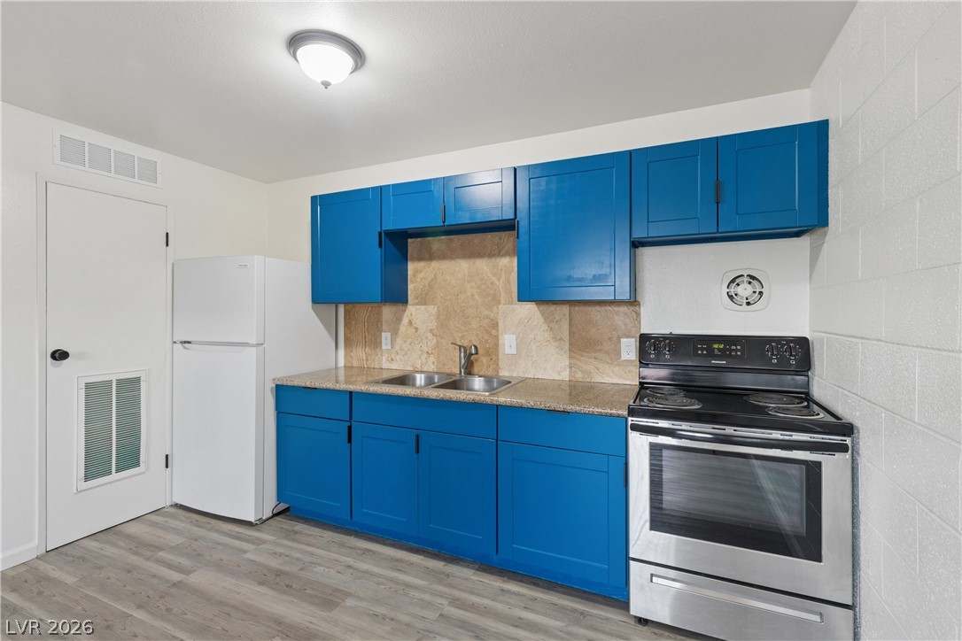 3726 Hazelwood Street 15 Las Vegas NV 89119