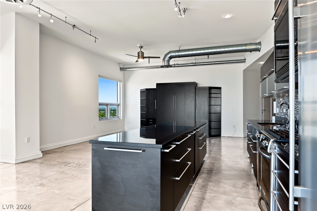 200 Hoover Avenue 1409 Las Vegas NV 89101
