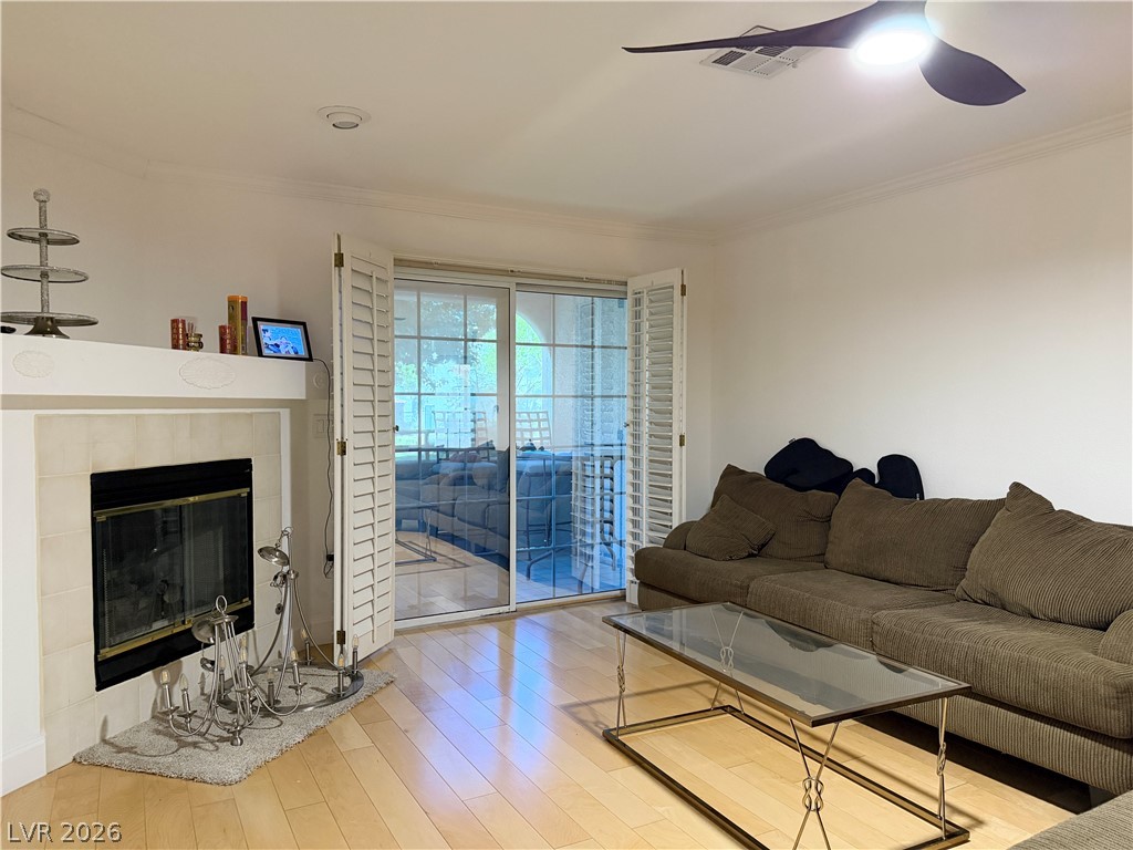 8452 Boseck Drive 186 Las Vegas NV 89145