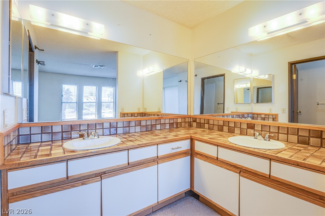 2080 Karen Avenue 9 Las Vegas NV 89169