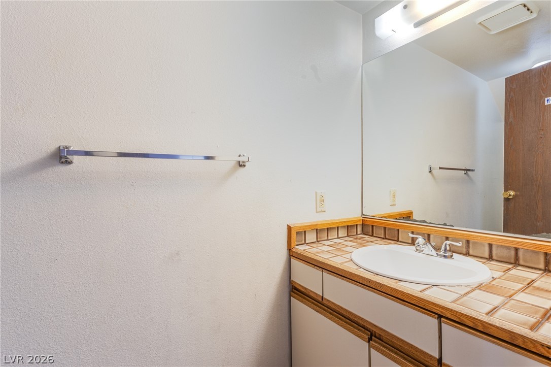 2080 Karen Avenue 9 Las Vegas NV 89169