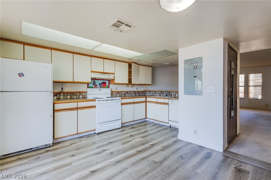 2080 Karen Avenue 9 Las Vegas NV 89169