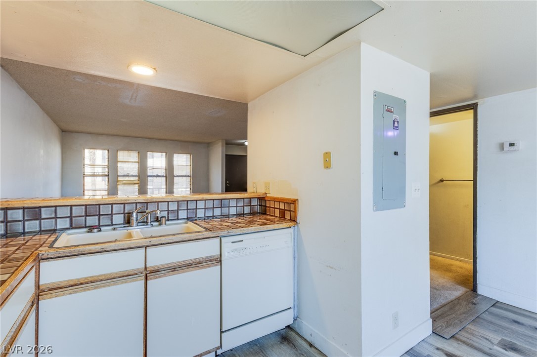 2080 Karen Avenue 9 Las Vegas NV 89169