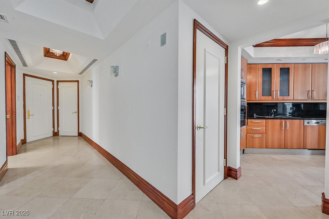 2877 Paradise Road 1804 Las Vegas NV 89109