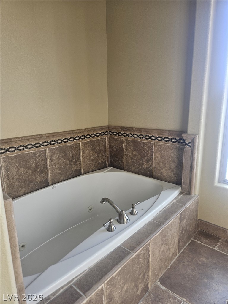 32 Via Vasari 102 Henderson NV 89011