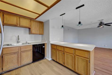 913 Falconhead Lane 201 Las Vegas NV 89128