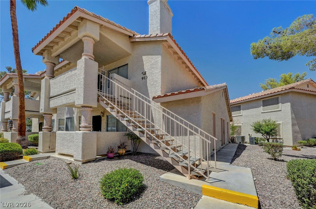 913 Falconhead Lane 201 Las Vegas NV 89128