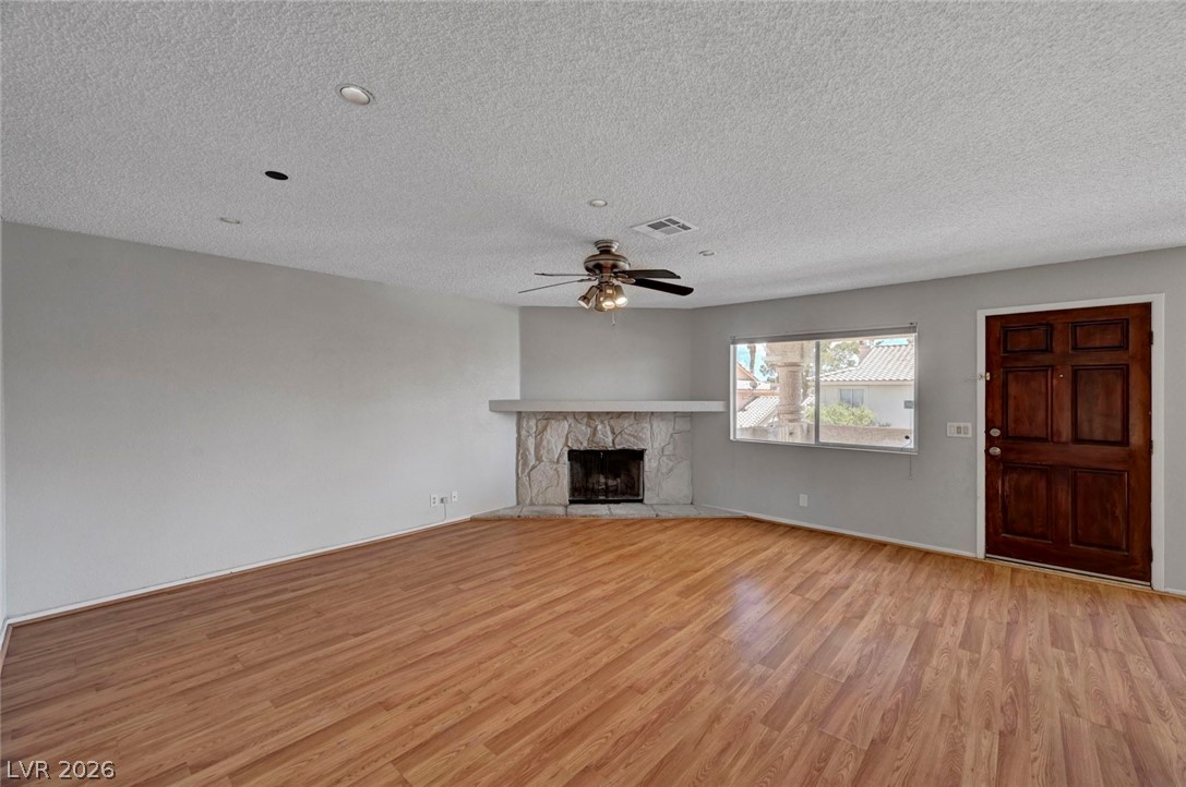 913 Falconhead Lane 201 Las Vegas NV 89128