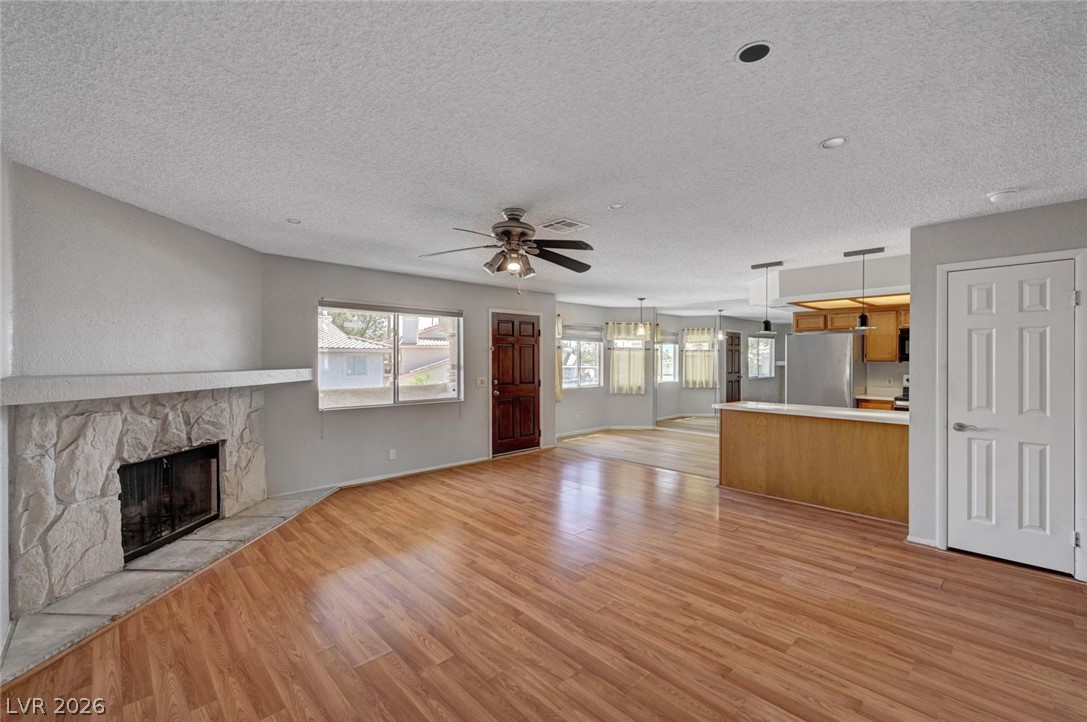 913 Falconhead Lane 201 Las Vegas NV 89128