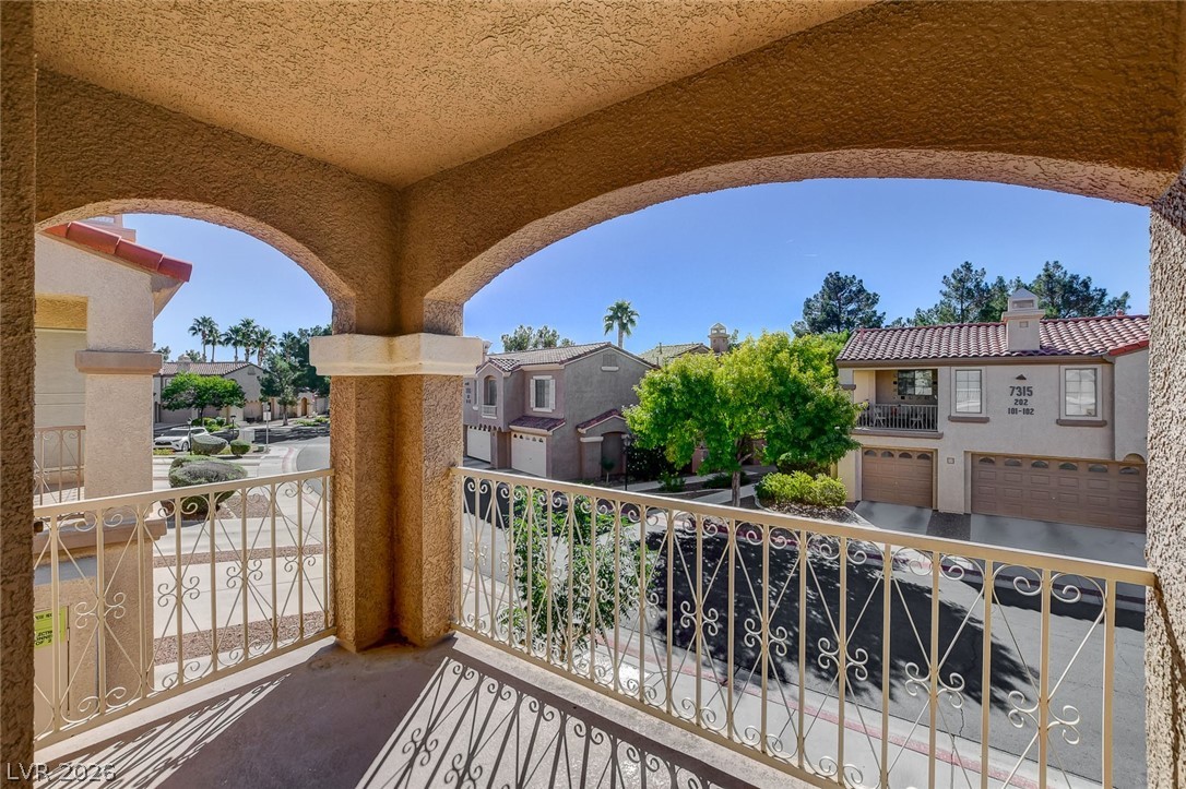 7320 Camrose Ridge Place 204 Las Vegas NV 89149