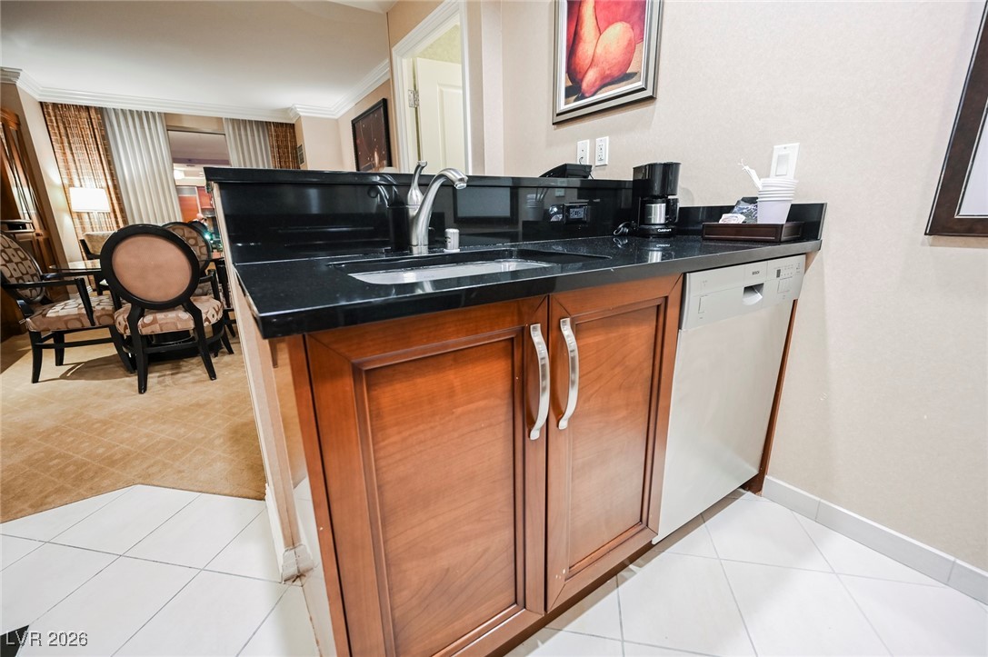 145 Harmon Avenue 208 Las Vegas NV 89109
